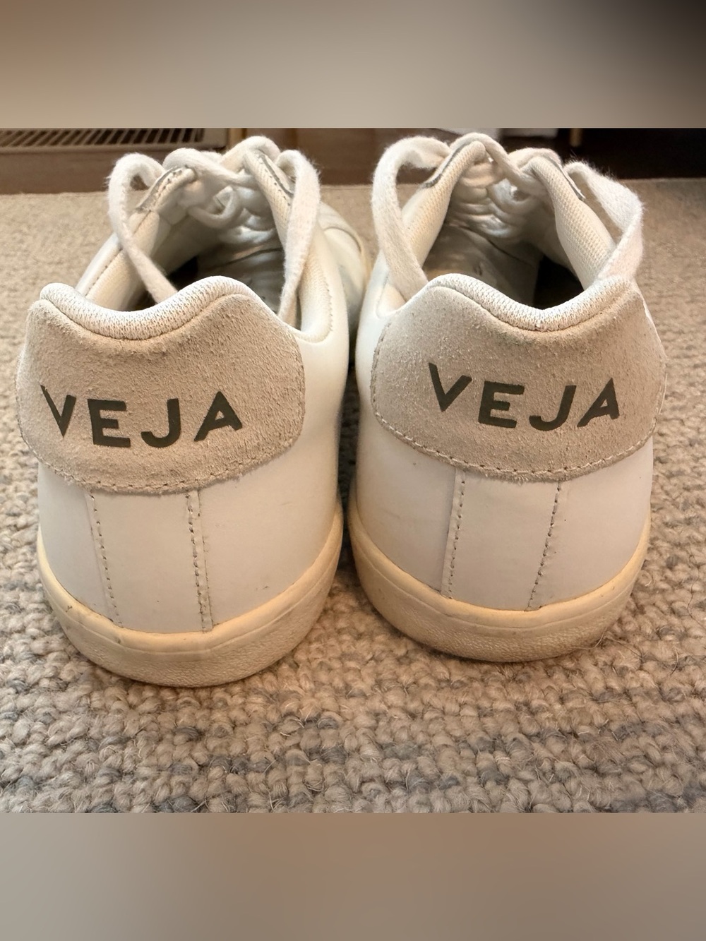 Veja White Leather Sneakers with Light Gray Heel Tab